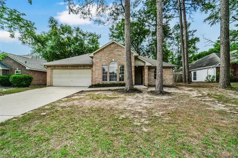 1748 Hazelwood St, Conroe, TX 77301