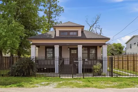 1211 Bingham St, Houston, TX 77007