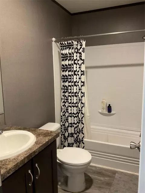 Bath - 149 W W Crk, Trinity, TX 75862 photo 3 of 3