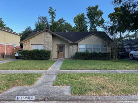 Exterior - 2426 Summer Spring Dr, Spring, TX 77373 photo 3 of 6
