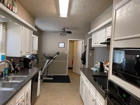 Kitchen - 2426 Summer Spring Dr, Spring, TX 77373 photo 2 of 2