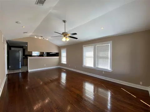 Living - 1110 E 27th St, Houston, TX 77009 photo 2 of 7