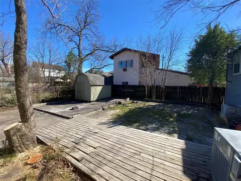 Exterior - 1110 E 27th St, Houston, TX 77009 photo 1 of 9