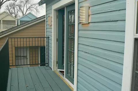 Exterior - 1110 E 27th St, Houston, TX 77009 photo 8 of 9