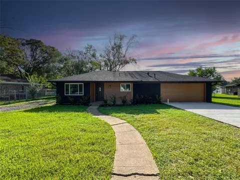 3811 Anna Ct, Santa Fe, TX 77517