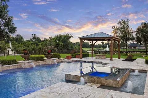 19 Sanctuary Trl, Missouri City, TX 77459