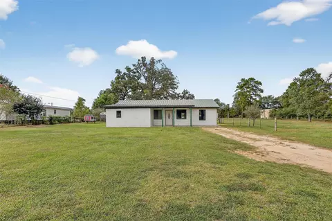 27540 Foxwood Dr, Waller, TX 77484