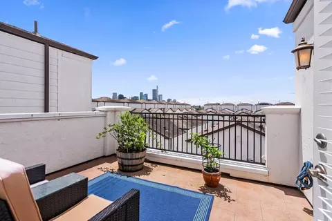637 Middle St, Houston, TX 77003