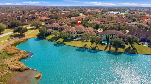 22 Sunset Park Ln, Sugar Land, TX 77479
