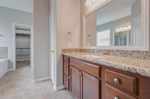 Entry Way - 434 Carson Ridge Dr, Spring, TX 77386 photo 3 of 4