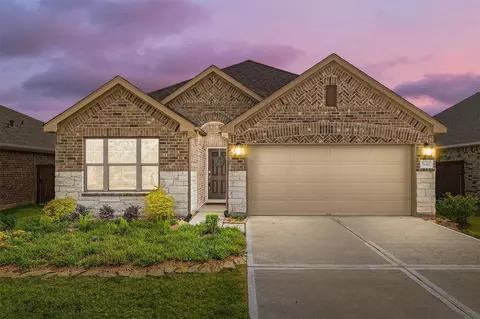7622 Mistral Ln, Baytown, TX 77523
