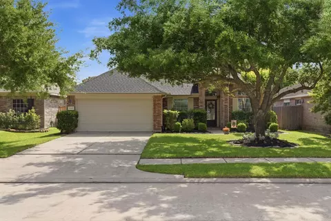 11602 Columbia Pines Ln, Cypress, TX 77433