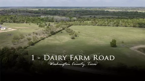 1 Dairy Farm Rd, Chappell Hill, TX 77426