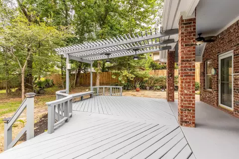 Exterior - 2103 Carriage Run W, Conroe, TX 77384 photo 6 of 9