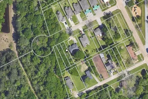 0 Holiday St, Tomball, TX 77375
