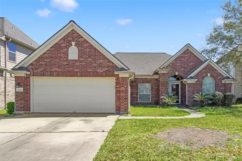 5407 Summer Oak Dr, Pasadena, TX 77505