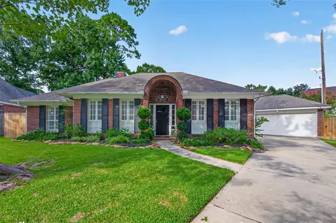 16322 Hammerwood Ct, Tomball, TX 77377