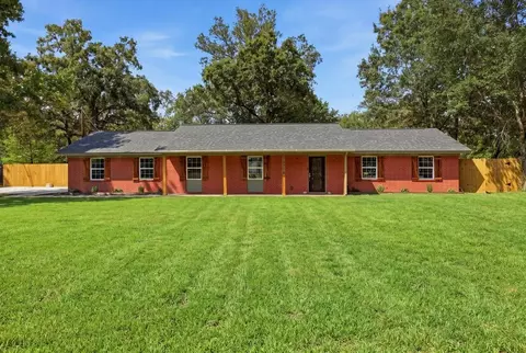 13570 Moss Hill Dr, Beaumont, TX 77713