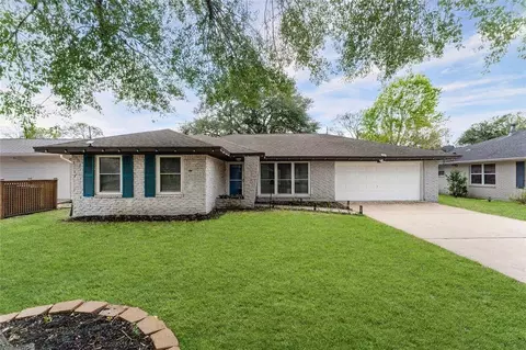 4811 Stillbrooke Dr, Houston, TX 77035