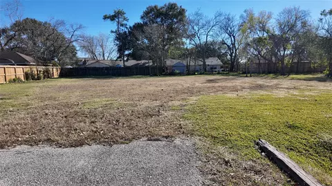 3410 Trelawney Dr, Pearland, TX 77581