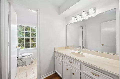 Bath - 6 Postvine Ct, Spring, TX 77381 photo 1 of 5