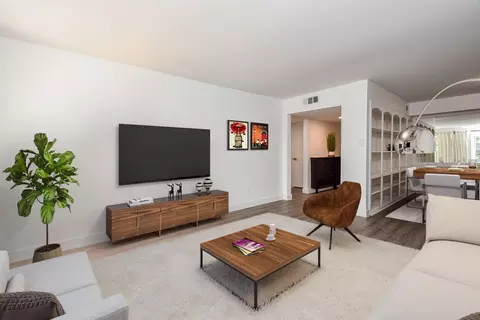 357 N Post Oak Ln #312, Houston, TX 77024