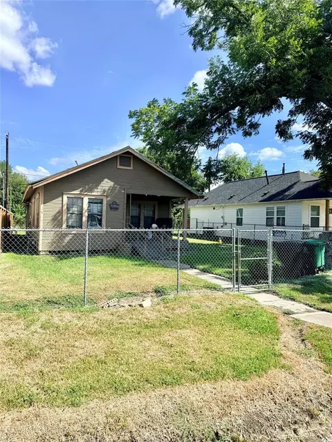 505 Hoffman St, Houston, TX 77020
