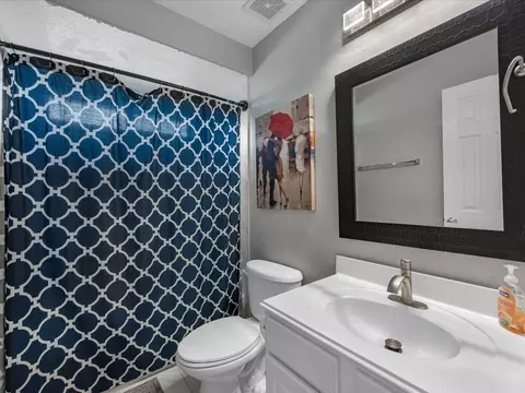 Bath - 3310 Compass Ct, Conroe, TX 77301 photo 5 of 5