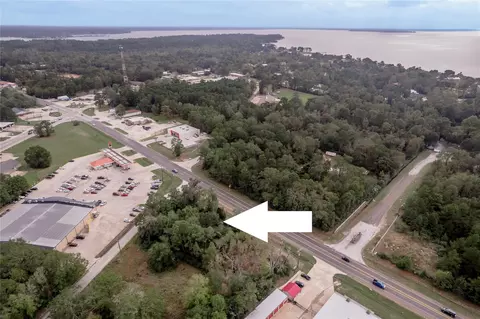 135 Old Trinity Rd N, Onalaska, TX 77360