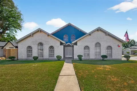 4802 Mistletoe Rd, Pasadena, TX 77505