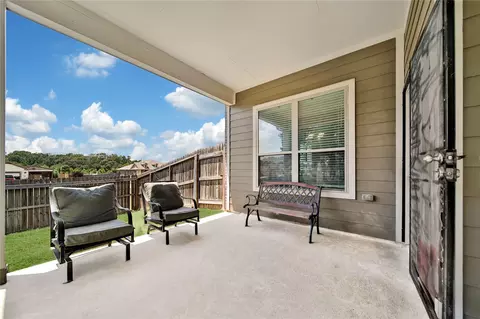 Exterior - 16102 Hidalgo St, Conroe, TX 77303 photo 8 of 10