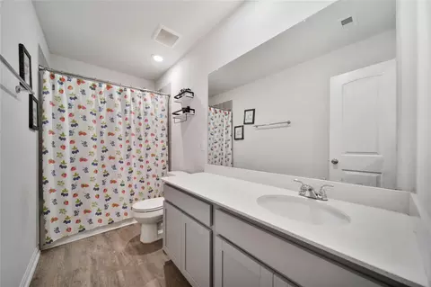 Entry Way - 16102 Hidalgo St, Conroe, TX 77303 photo 9 of 9