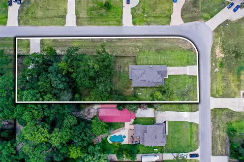 View/Area - 16102 Hidalgo St, Conroe, TX 77303 photo 3 of 3