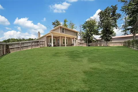 Exterior - 16102 Hidalgo St, Conroe, TX 77303 photo 4 of 10