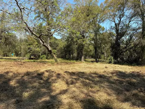 1014 Baker, Rosenberg, TX 77471 photo 3