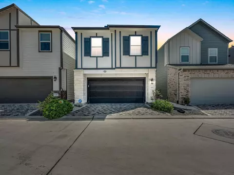 8313 Rising Stream Dr, Houston, TX 77063