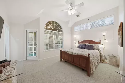 Bedroom - 74 E Lakeridge Dr, The Woodlands, TX 77381 photo 3 of 4