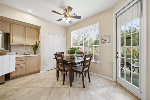 Other - 74 E Lakeridge Dr, The Woodlands, TX 77381 photo 3 of 9
