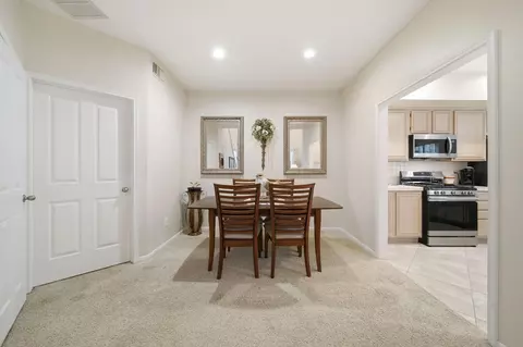 Dining - 74 E Lakeridge Dr, The Woodlands, TX 77381 photo 1 of 1