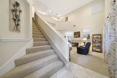 Entry Way - 74 E Lakeridge Dr, The Woodlands, TX 77381 photo 2 of 3