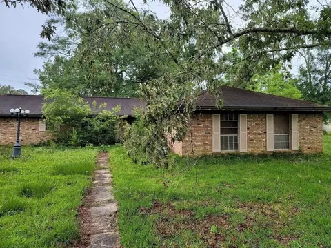 13325 River Oaks Blvd, Beaumont, TX 77713