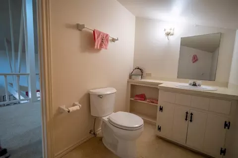 Bath - 565 Timber Bay Dr, Trinity, TX 75862 photo 5 of 5