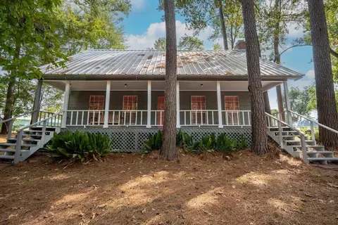 565 Timber Bay Dr, Trinity, TX 75862