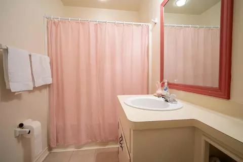 Bath - 565 Timber Bay Dr, Trinity, TX 75862 photo 2 of 5