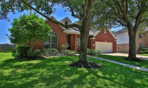 Exterior - 6311 Stone Trail Ln, Spring, TX 77379 photo 2 of 16