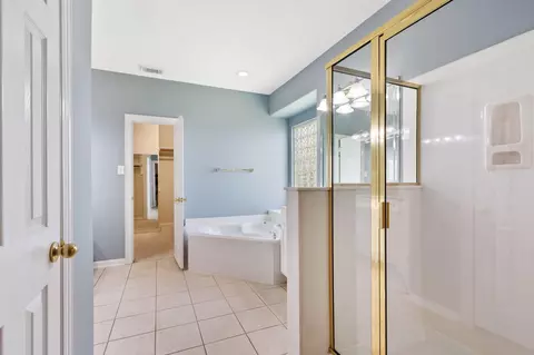 Bath - 6311 Stone Trail Ln, Spring, TX 77379 photo 2 of 6