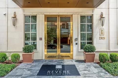 2325 Welch St #704, Houston, TX 77019