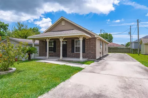 2621 31st Ave N, Texas City, TX 77590