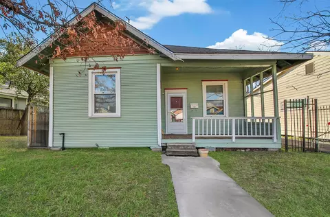 207 Northwood St, Houston, TX 77009