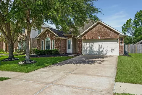2904 Laurel Brook Ln, Pearland, TX 77584